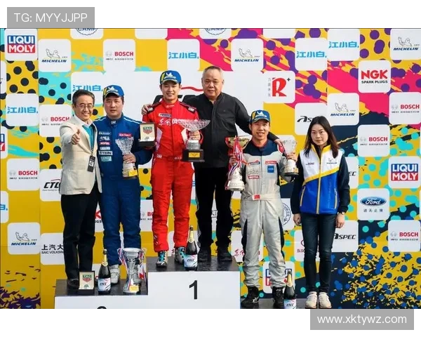 在大满贯官网上学习到最新的运动装备和比赛技术发展